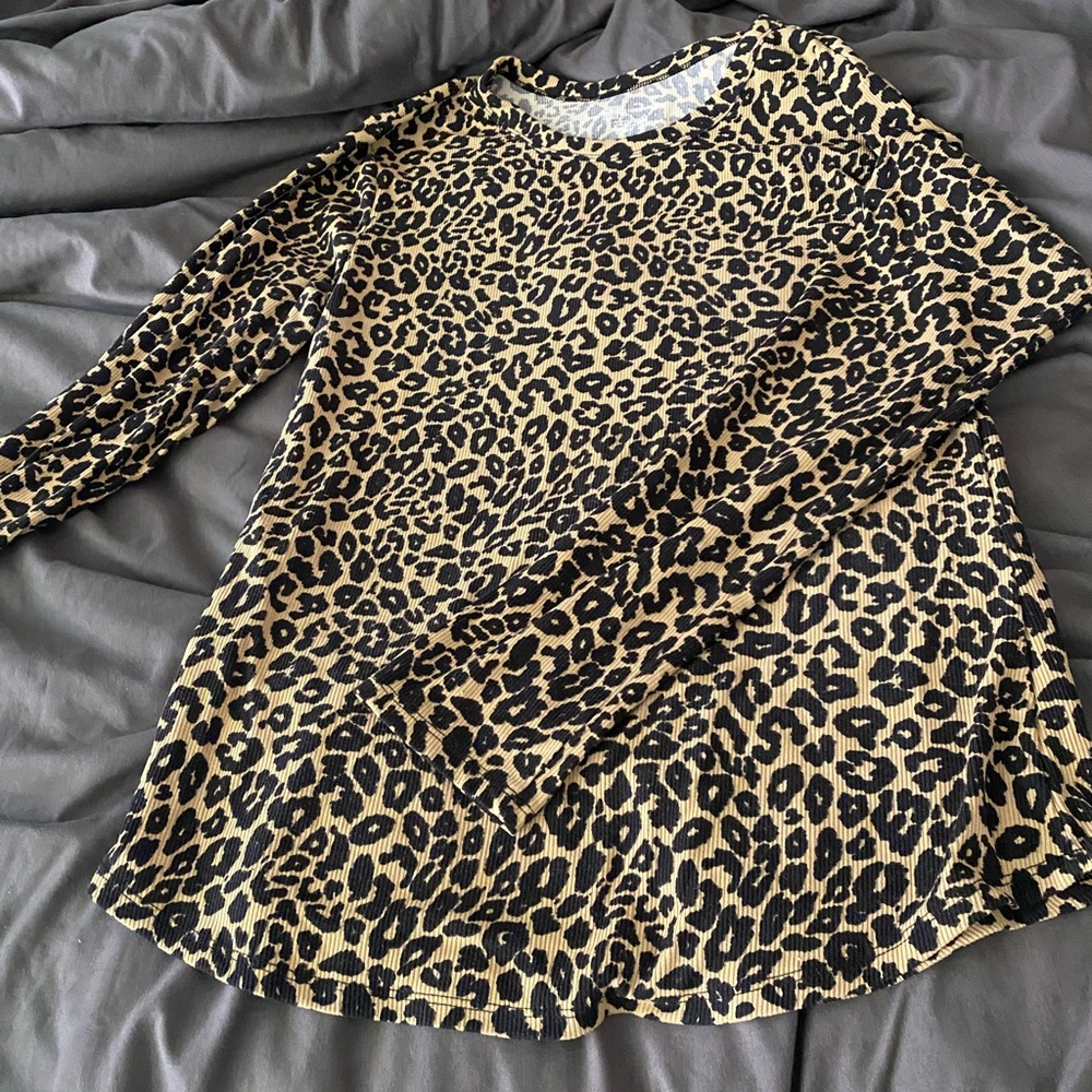 Leopard print long sleeve